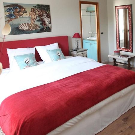 Saint Graal Bed and Breakfast Chamant Kamer foto