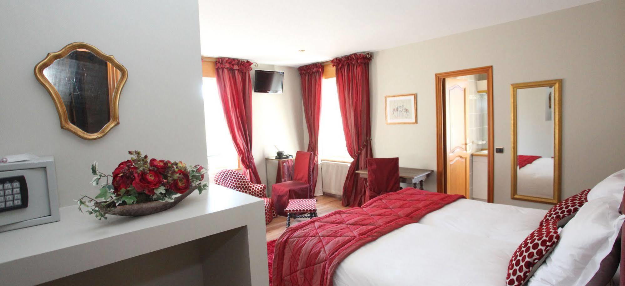 Saint Graal Bed and Breakfast Chamant Buitenkant foto