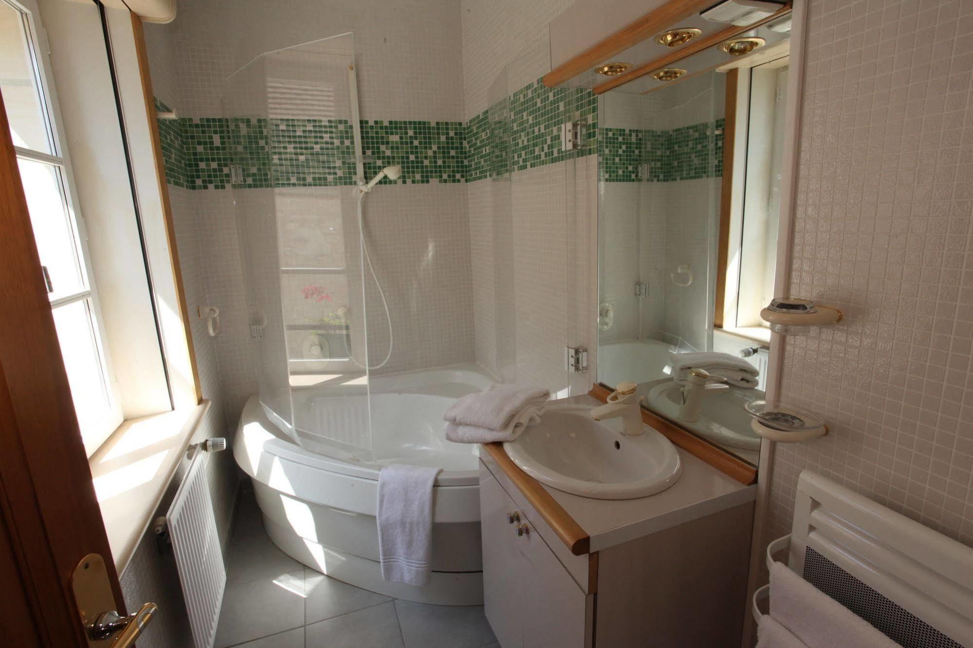Saint Graal Bed and Breakfast Chamant Buitenkant foto