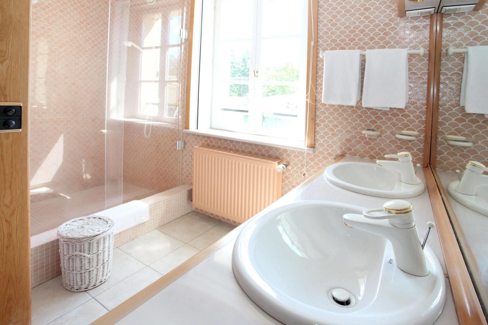 Saint Graal Bed and Breakfast Chamant Buitenkant foto