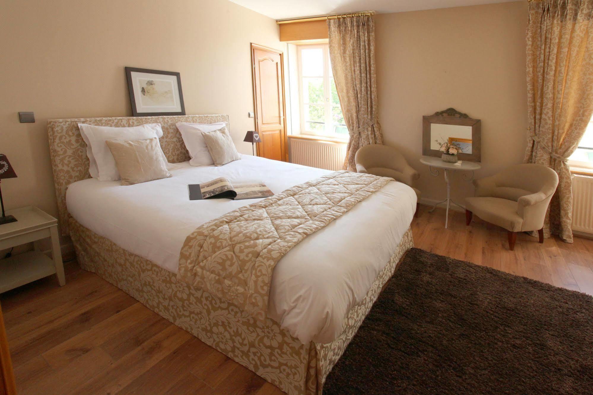 Saint Graal Bed and Breakfast Chamant Buitenkant foto