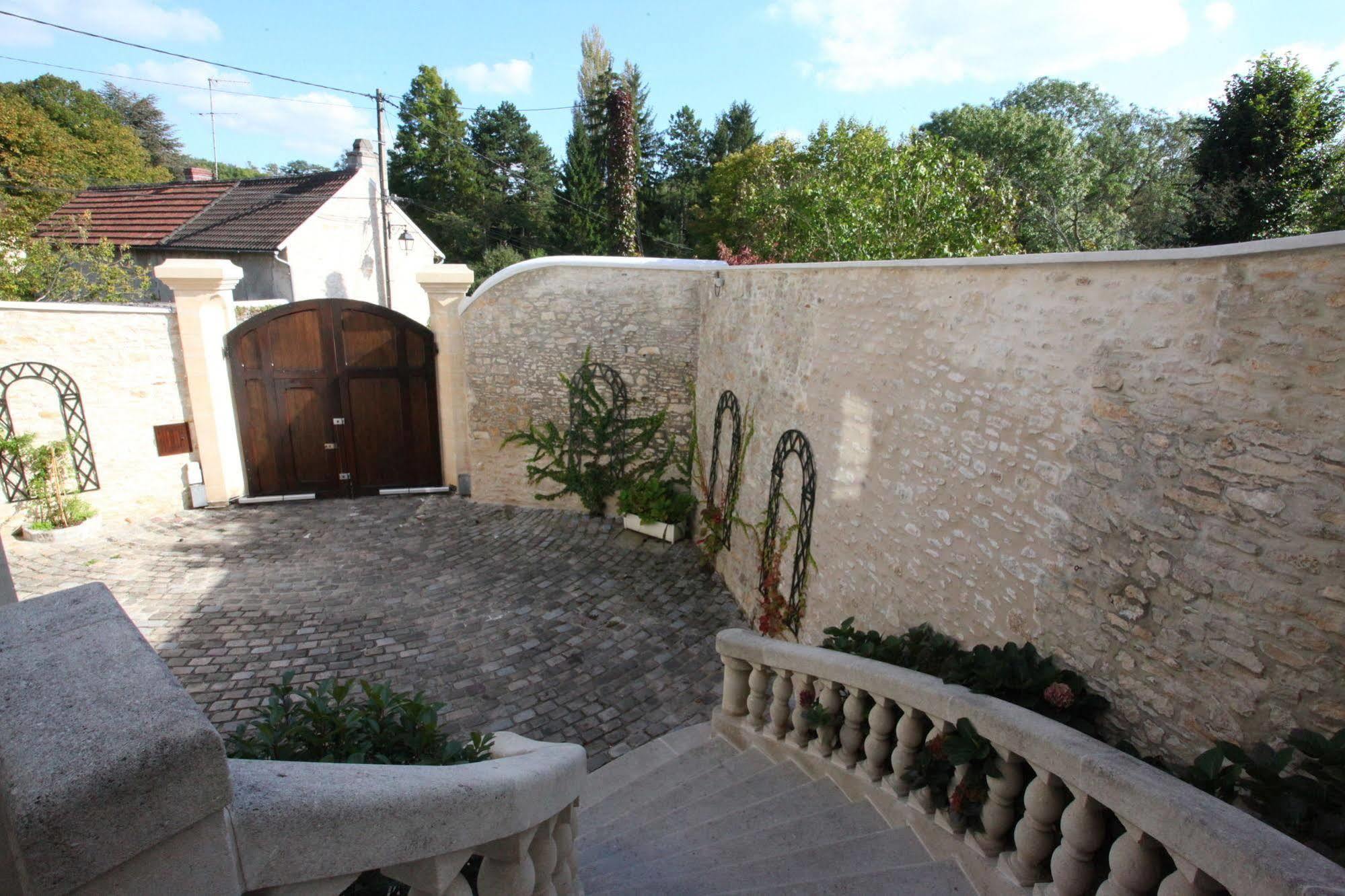 Saint Graal Bed and Breakfast Chamant Buitenkant foto